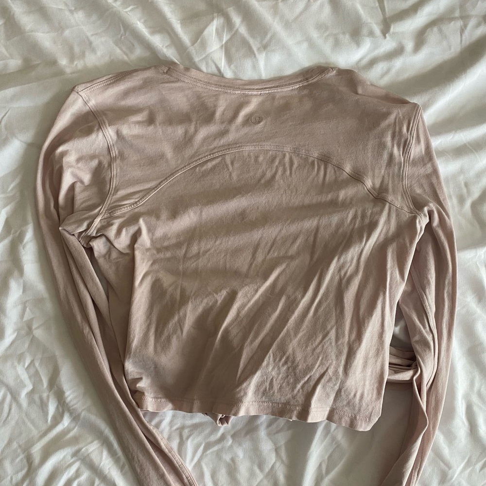 Lululemon Cropped Long Sleeve tee with tie